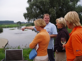 060826--missers. (69K)