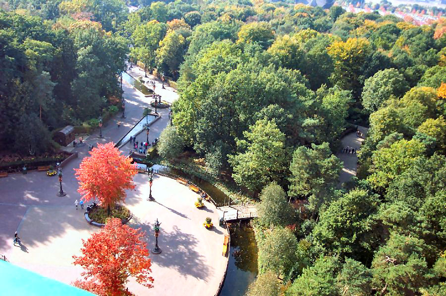 081010-efteling-uitzicht-pagode-d (72K)